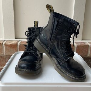 Dr martens girls sz 1